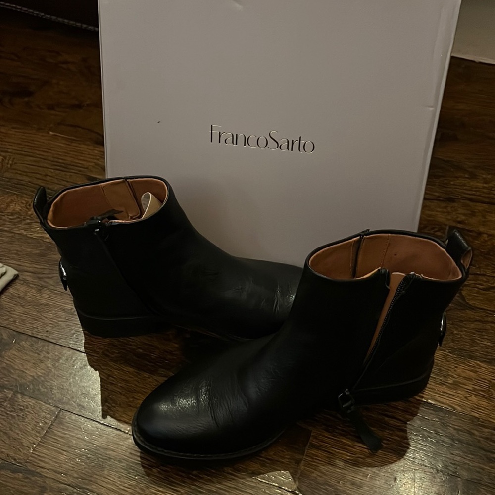 Franco Sarto Liz Bootie Black sz 7 - brand new with box